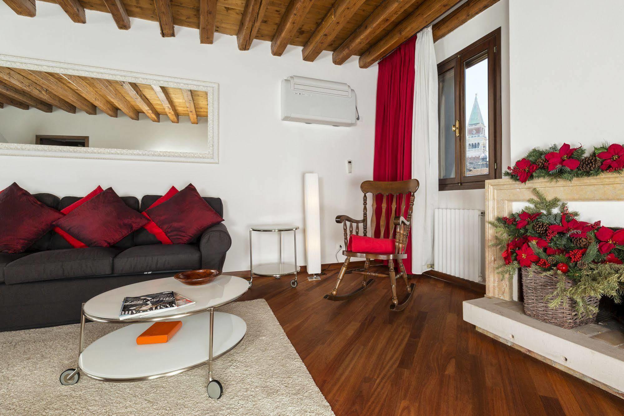 Elegant Terrace Apartment Near Piazza San Marco Last Floor No Lift 威尼斯 外观 照片